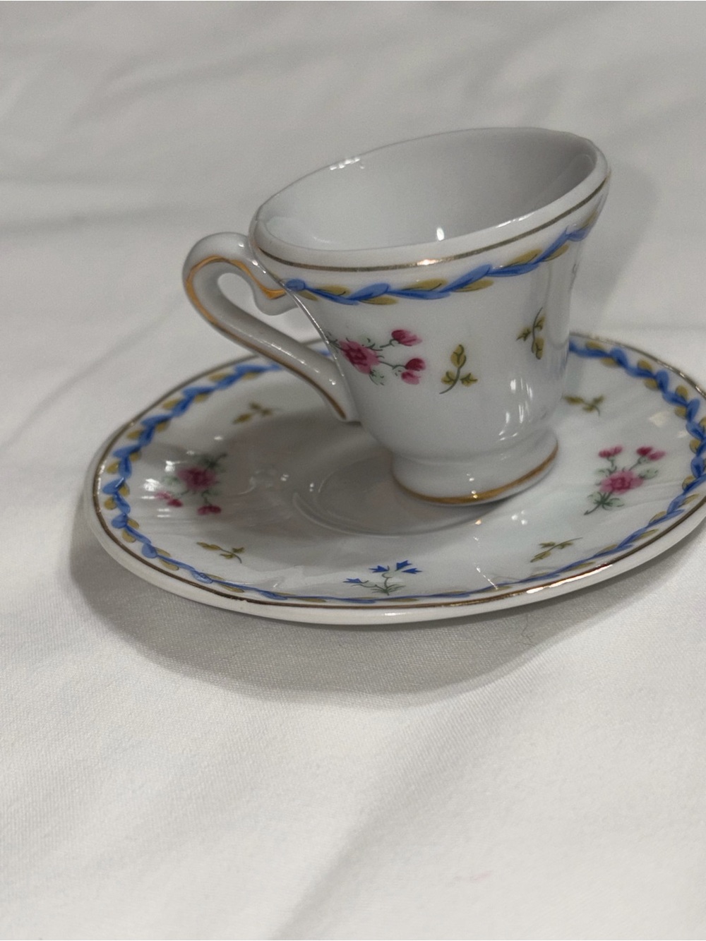 Tiny Porcelain Tea Cups & Saucers 2” high. 12 Assorted. Victorian. Reptoductions - Picture 5 of 15